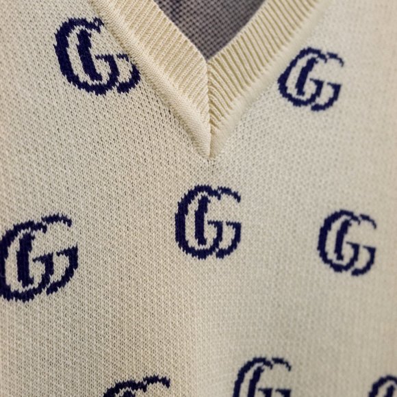Gucci Monogram GG Knit V-Neck Sweater - Cream - Picture 7 of 14